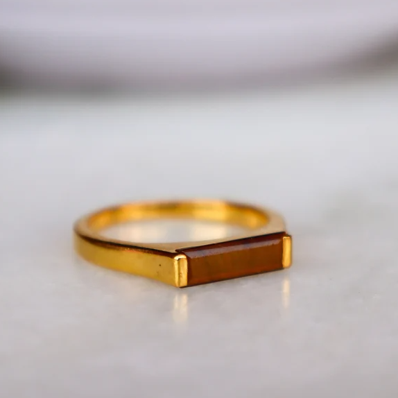 Regal Radiance – The Garnet Gold Ring | Quotidian Opulence Collection