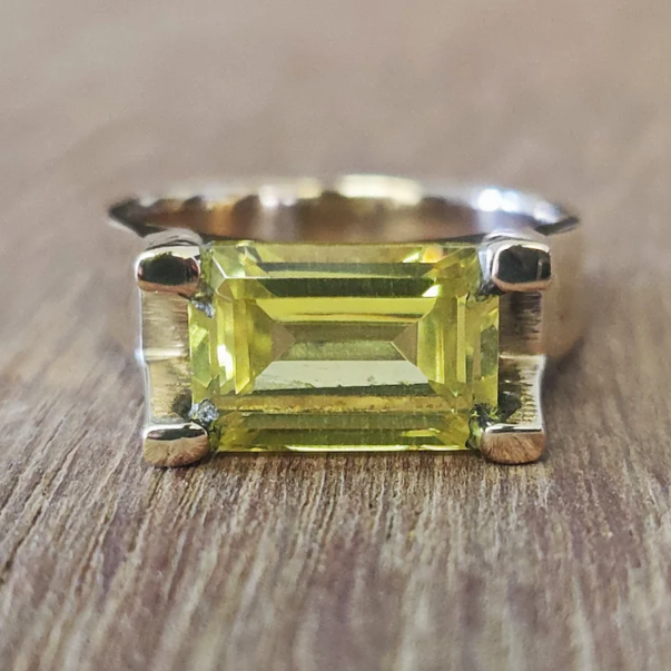 Verdant Radiance – The Green Tourmaline Ring | Quotidian Opulence Collection