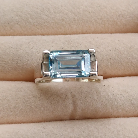 Tranquil Elegance – The Topaz Ring | Quotidian Opulence Collection