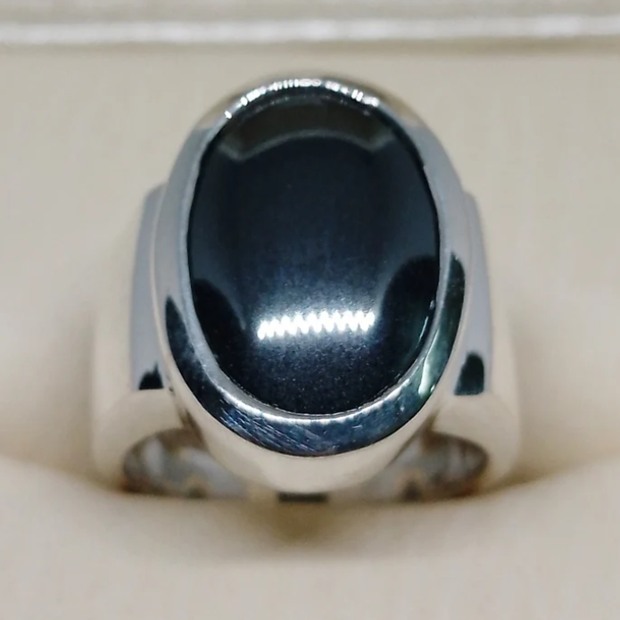 Eternal Harmony – Agate Dzi, Oval Shape, Onyx Agate Ring | Quotidian Opulence Collection