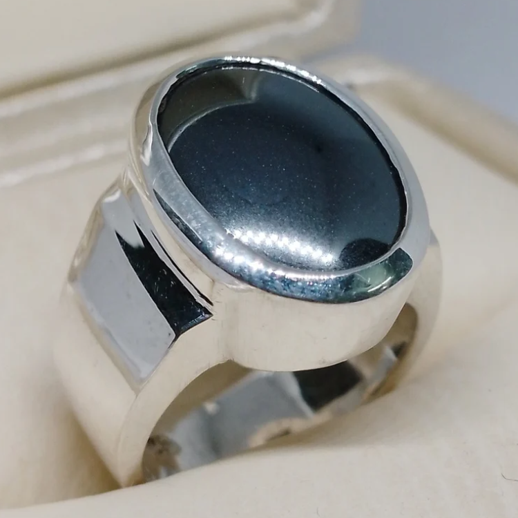 Eternal Harmony – Agate Dzi, Oval Shape, Onyx Agate Ring | Quotidian Opulence Collection