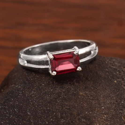 Ember – Garnet Ring | Dust Sparkle Vol. 1 Collection