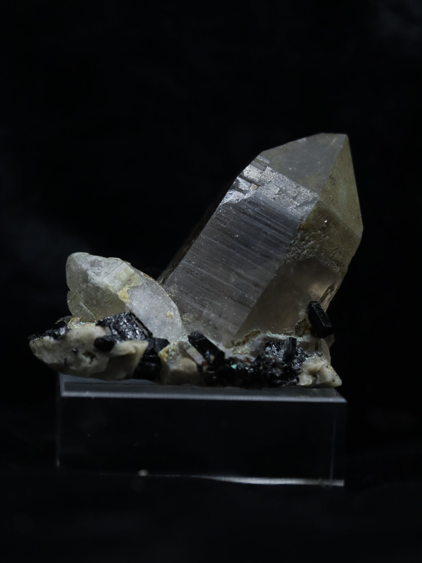 Starlight Obelisk – The Celestial Quartz Shard | Whispered Wonders Collection