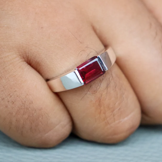 Crimson Radiance – The Ruby Majesty Ring | Quotidian Opulence Collection