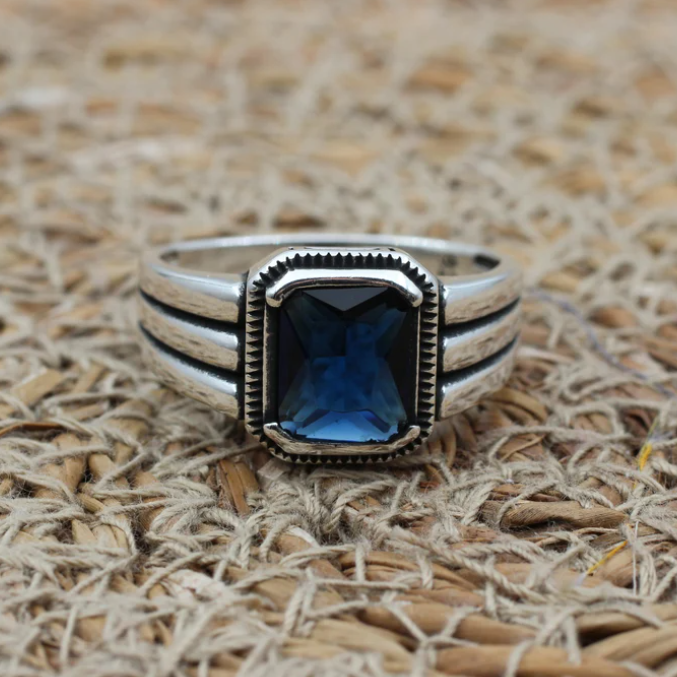 Azure Majesty – Cushion-Cut Blue Sapphire Unisex Ring | Quotidian Opulence Collection