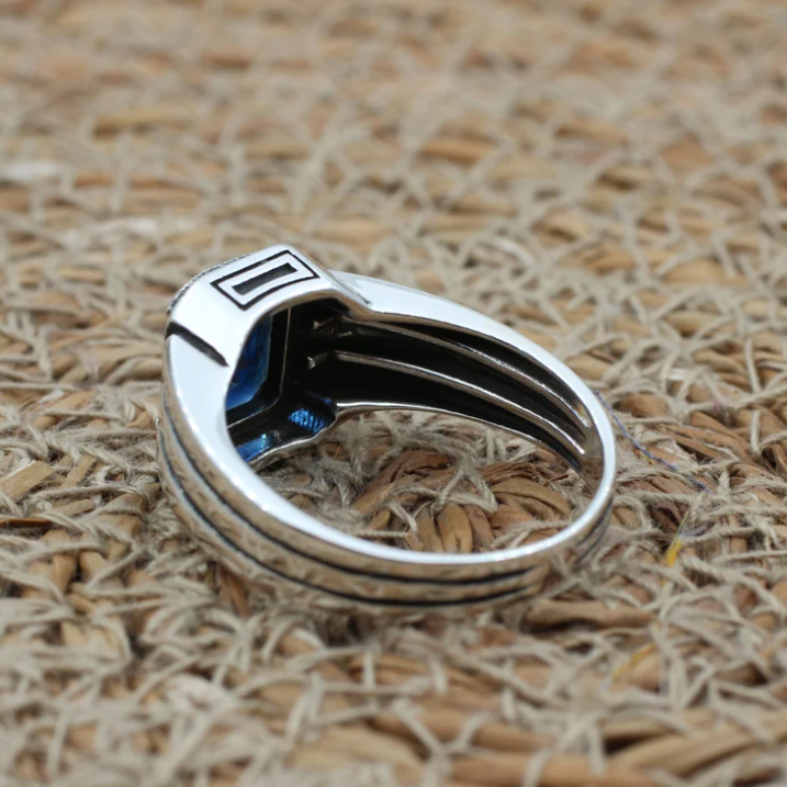 Azure Majesty – Cushion-Cut Blue Sapphire Unisex Ring | Quotidian Opulence Collection