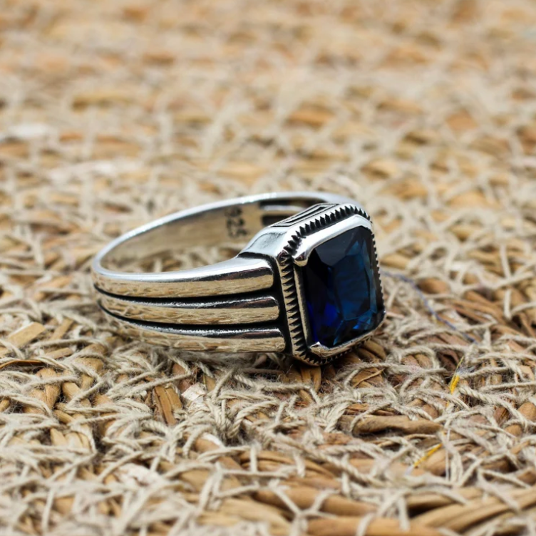 Azure Majesty – Cushion-Cut Blue Sapphire Unisex Ring | Quotidian Opulence Collection